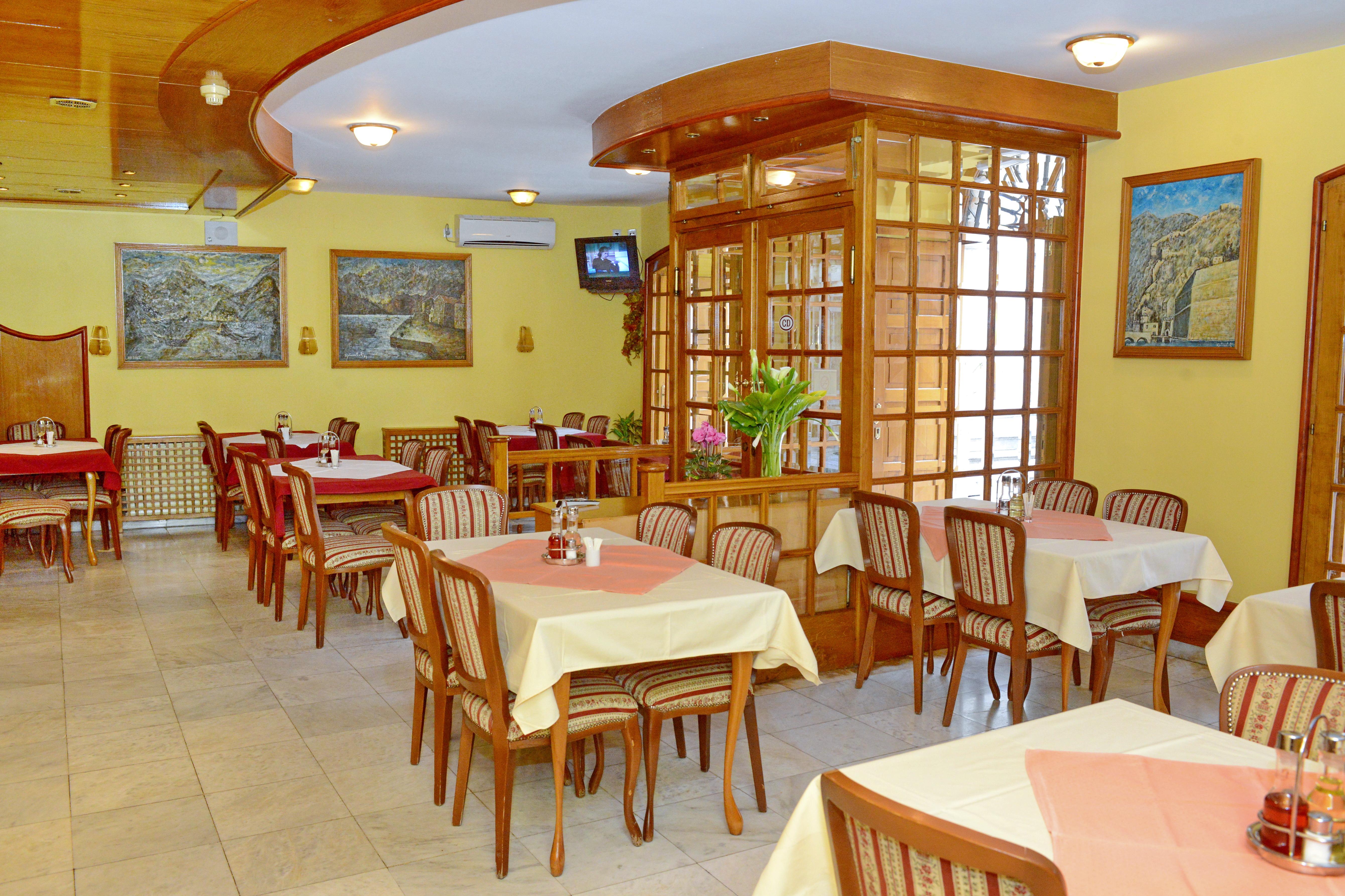 Hotel Marija Kotor Exterior photo
